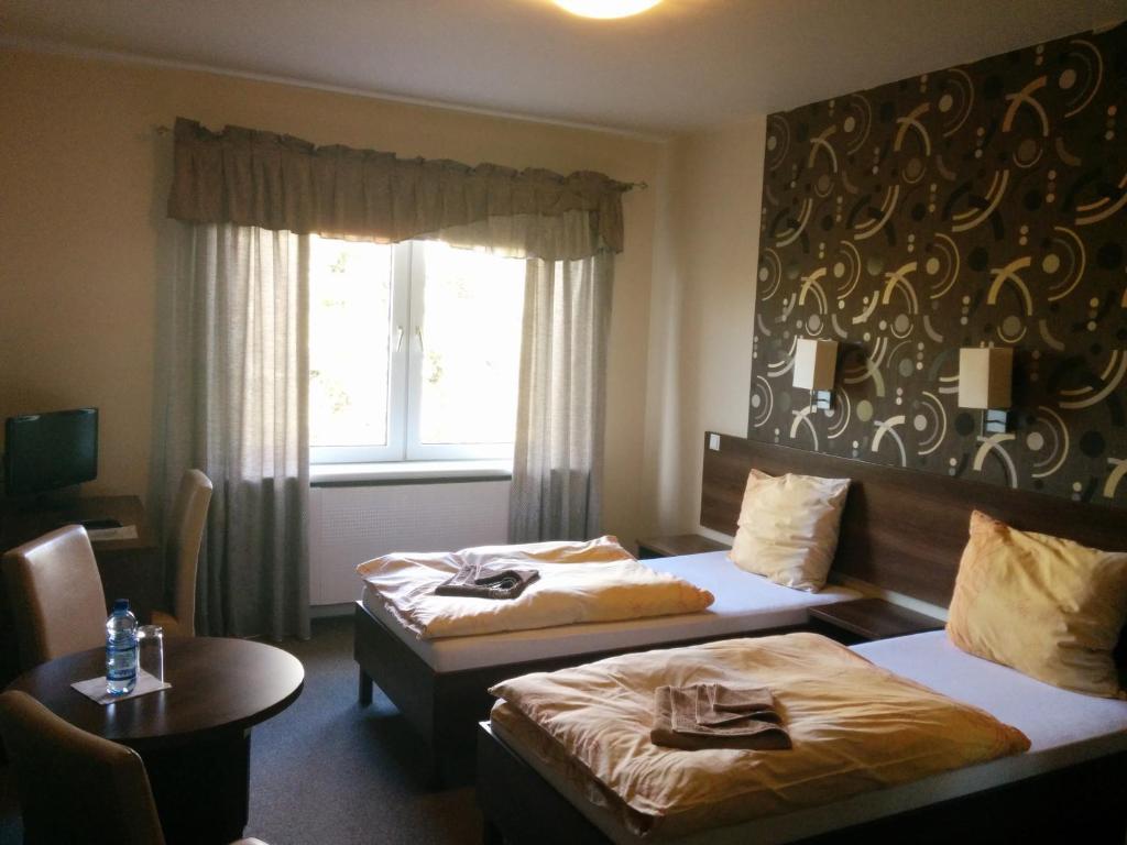 Hotel Pensjonat Nad Jeziorem Myślibórz Habitación foto